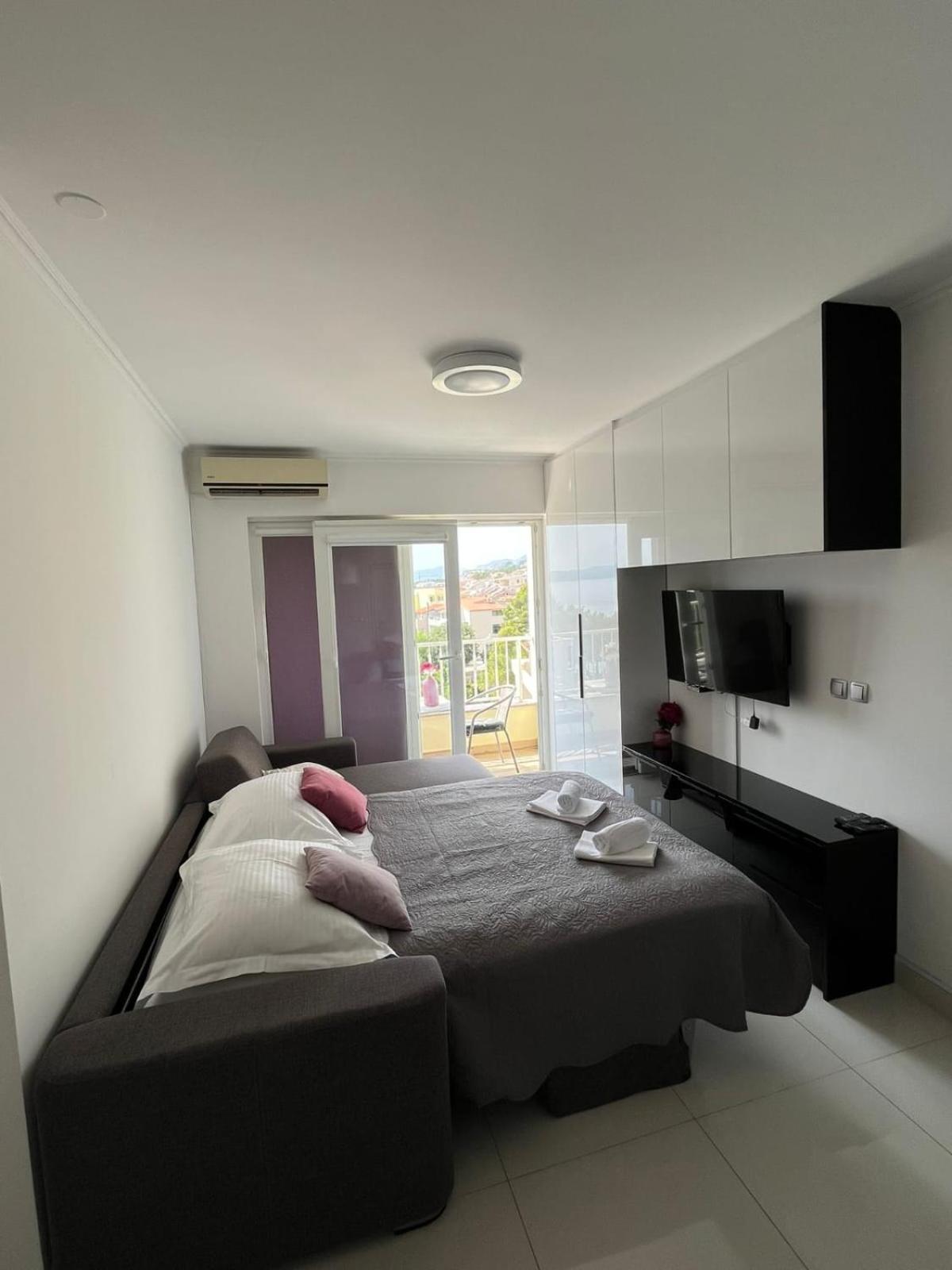 Apartment Bellissima By The Sea *