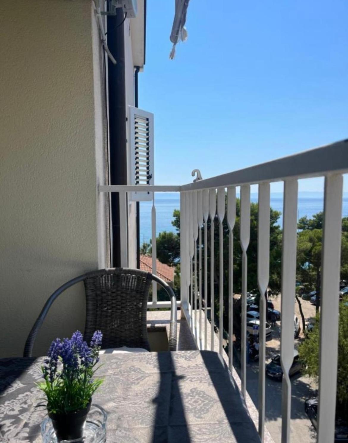 Apartment Bellissima By The Sea Makarska