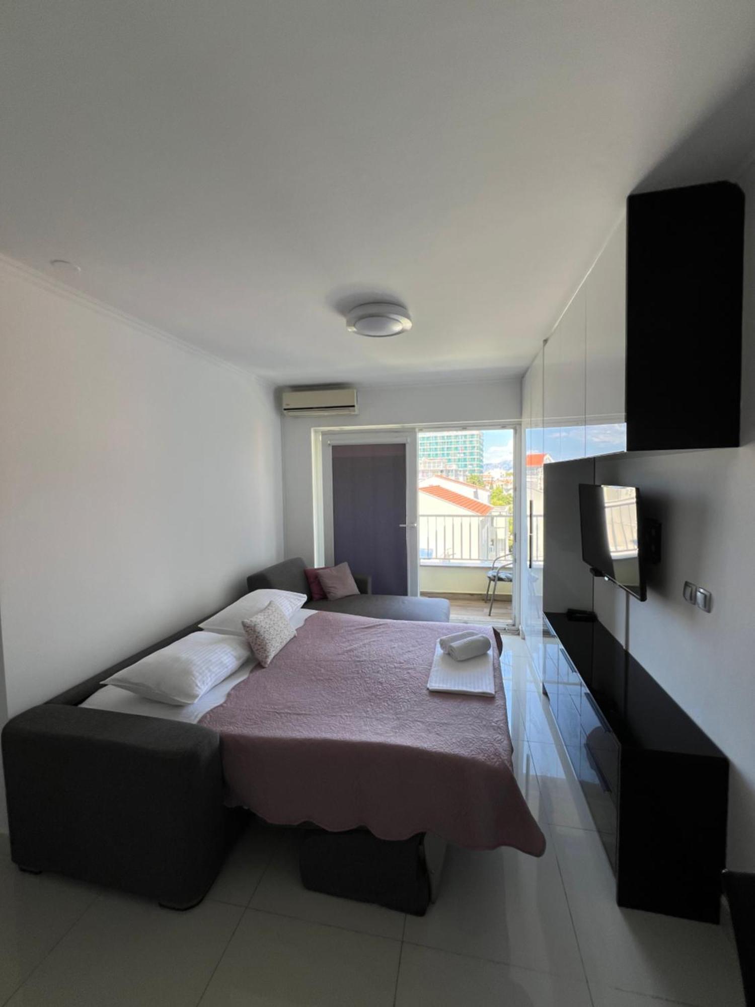 Apartment Bellissima By The Sea Makarska